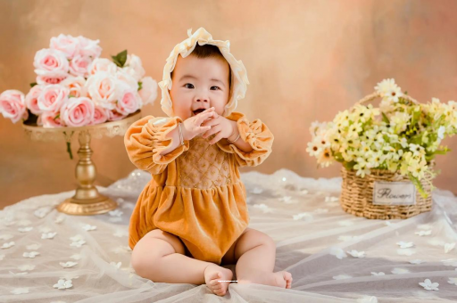 巴音郭楞宝宝睡不踏实哼唧扭动 巴音郭楞宝宝睡不踏实哼唧扭动